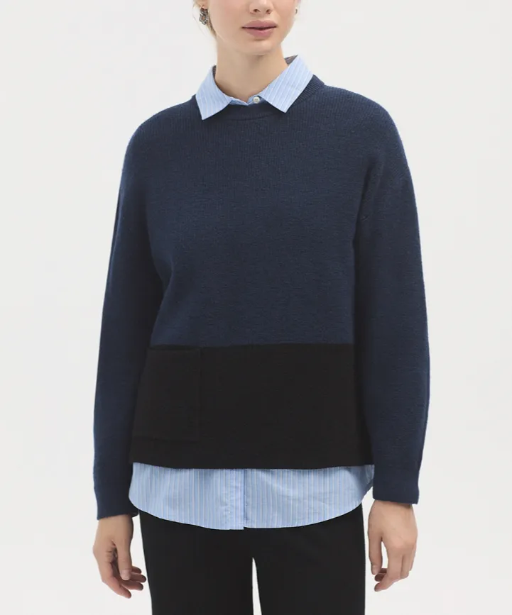 Bicolor Sweater in Navy