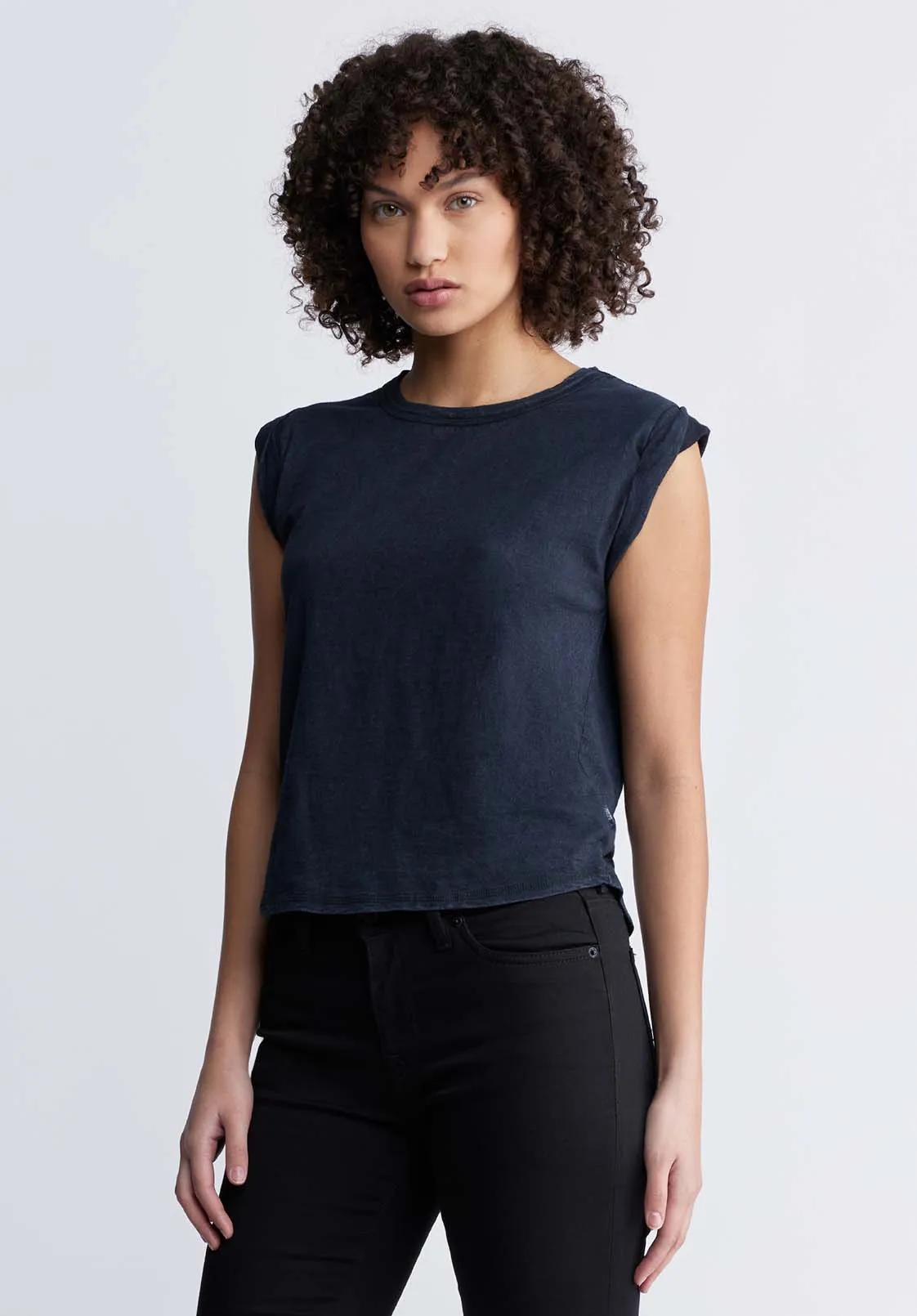 Elayne Women’s Cap Sleeve Top in Black - KT0130P