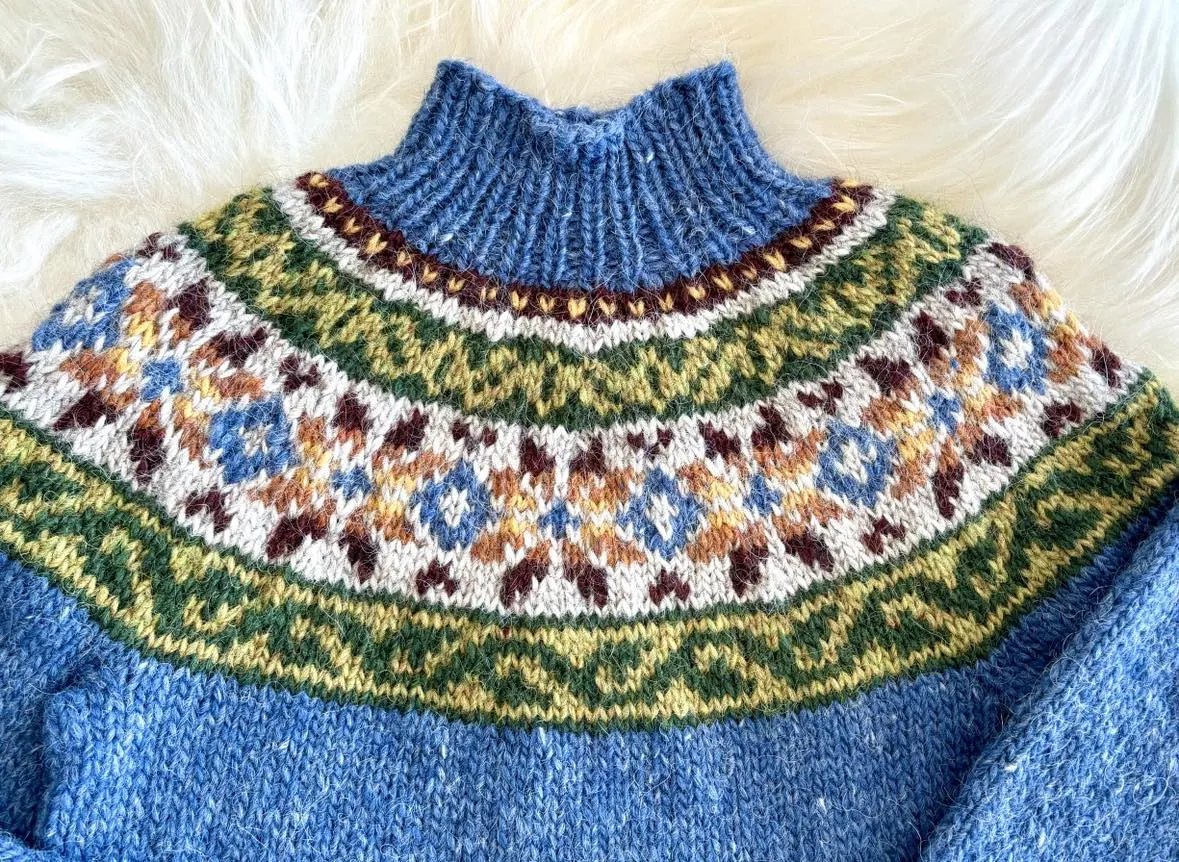 Cozy Rósalind Icelandic Wool Sweater for Warmth and Style