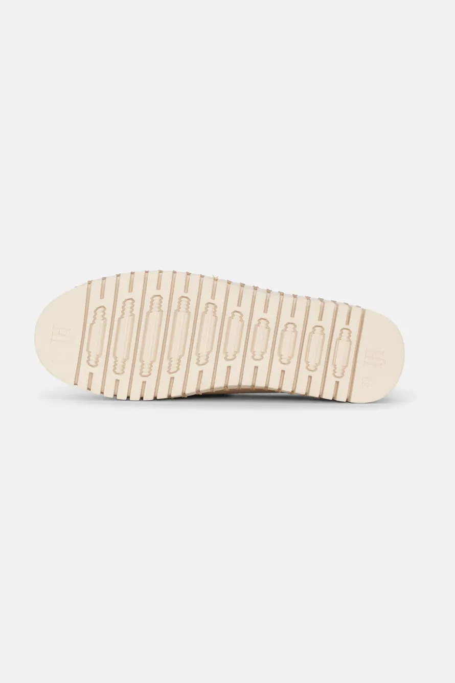 Tulip Flats Shoe by Ilse Jacobsen in Latte