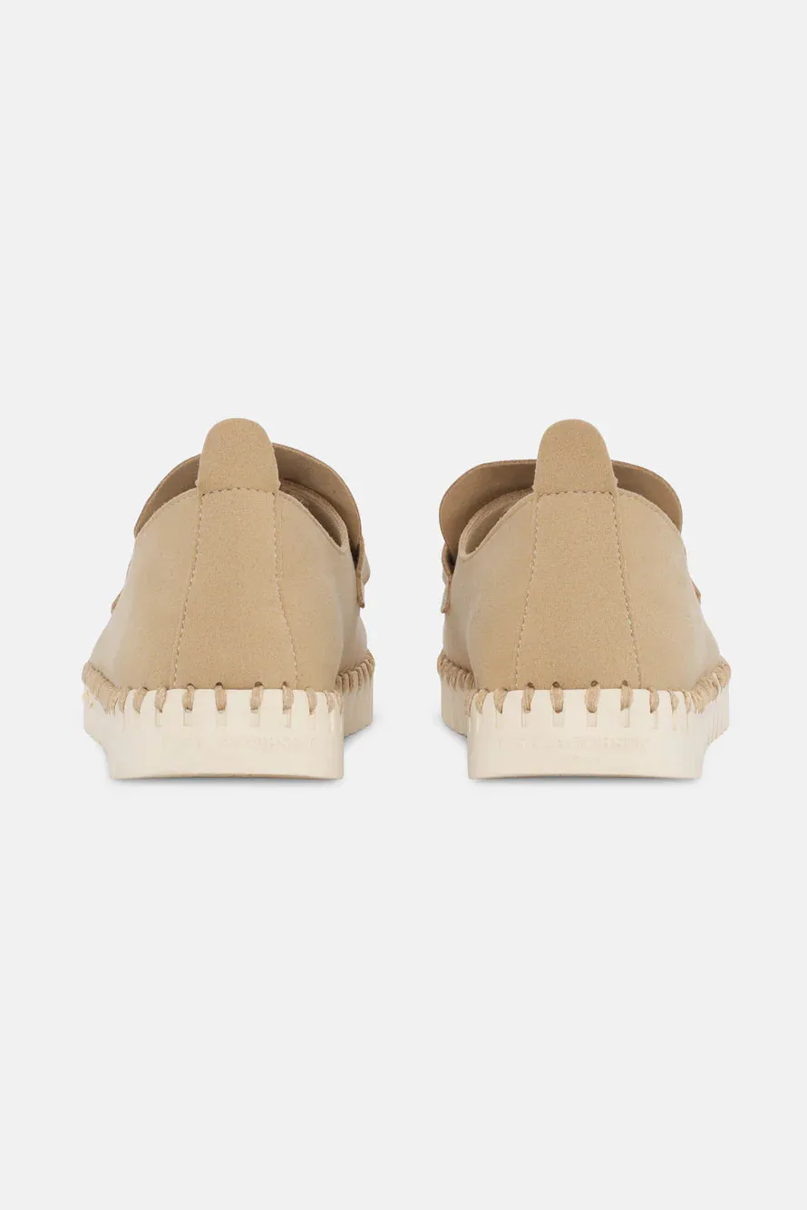 Tulip Flats Shoe by Ilse Jacobsen in Latte